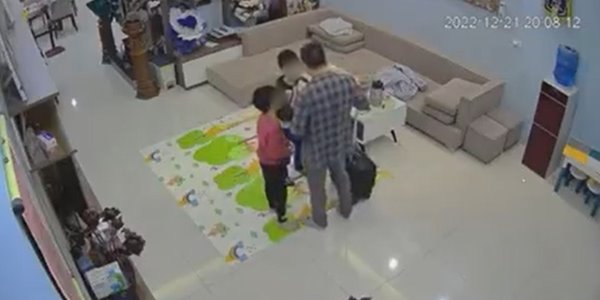 ลูกแกล้งพ่อ