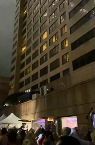 เซ็กซ์ริมหน้าต่าง