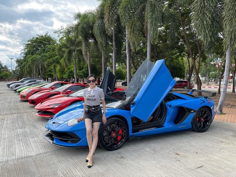 แยม ธมลพรรณ์