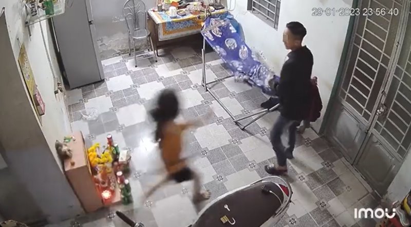 เมียตีผัว