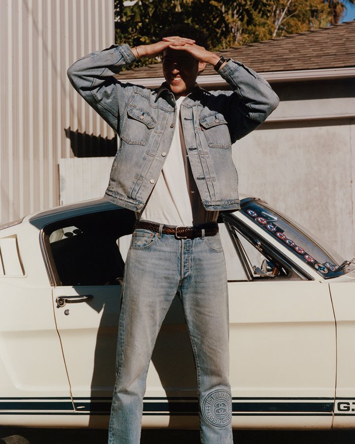 แย่งซื้อยีนส์ลีวายส์