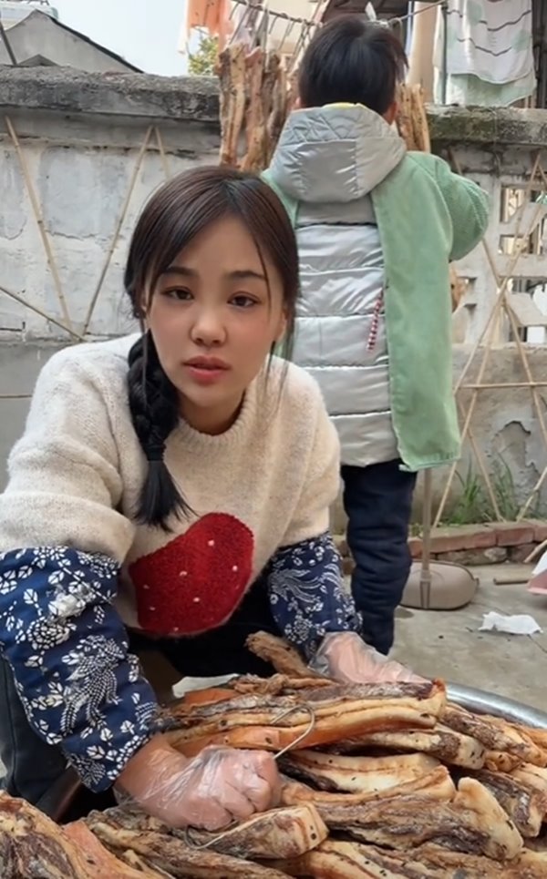 เน็ตไอดอลศัลยกรรม