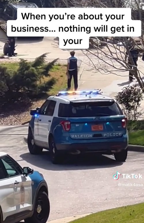 พนักงานส่งของ