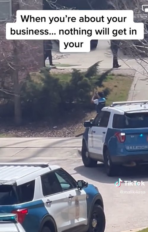 พนักงานส่งของ