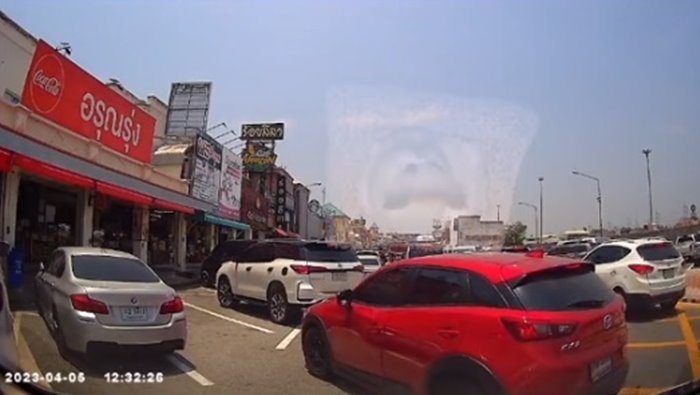 แย่งที่จอดรถ