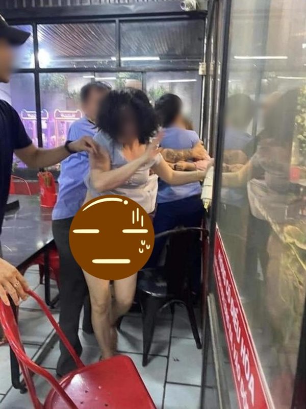 เมียหลวงตบเมียน้อย