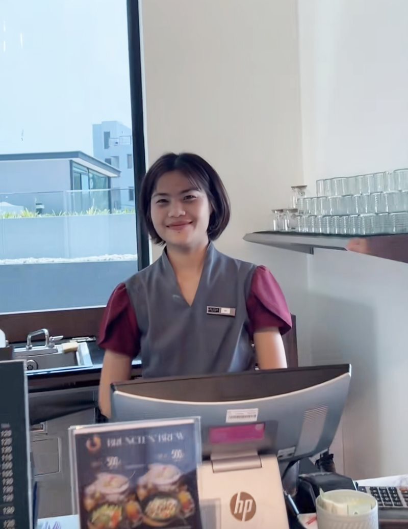 พาแม่ไปเซอร์ไพรส์พี่