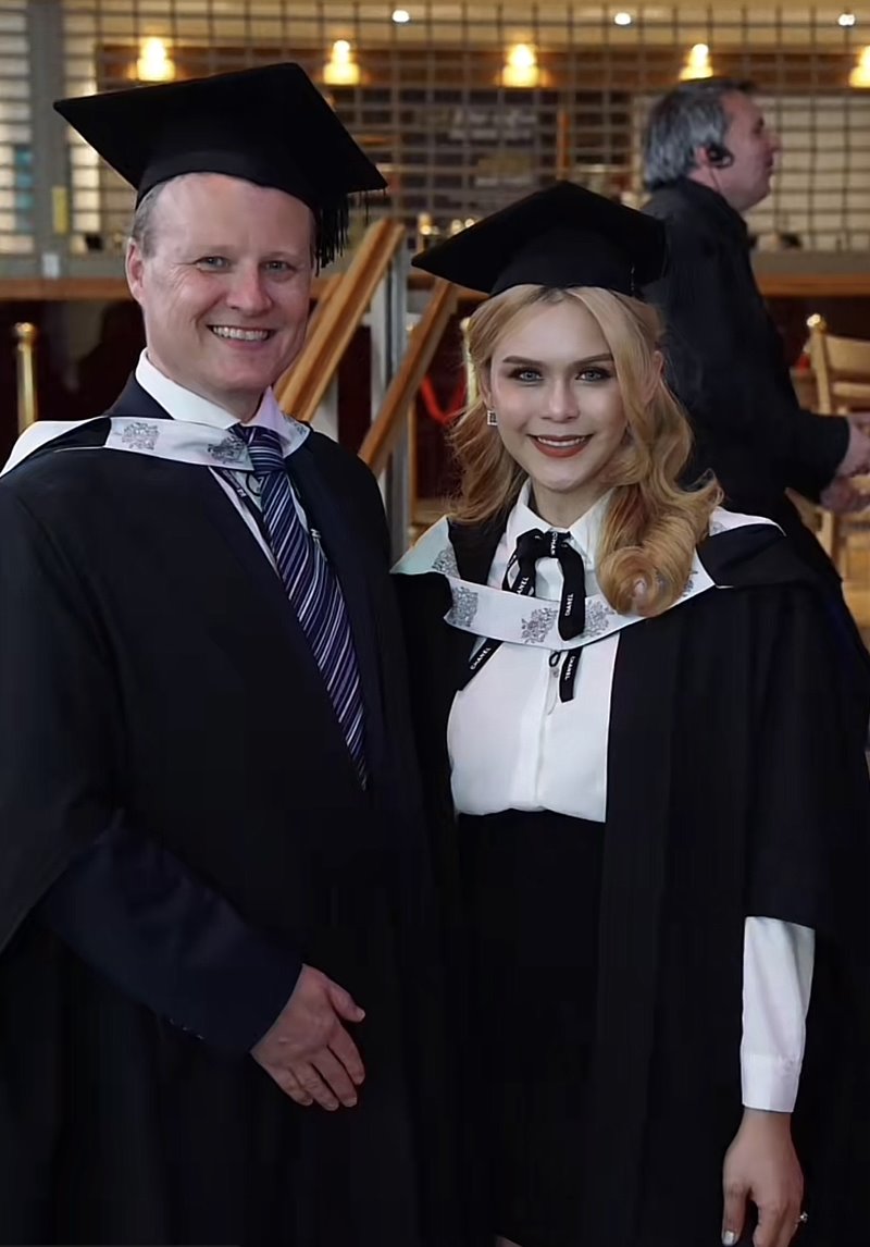 จากเด็กวัดสู่นักเรียน ป.โท เมืองนอก