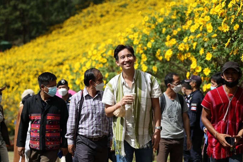 ทิม พิธา