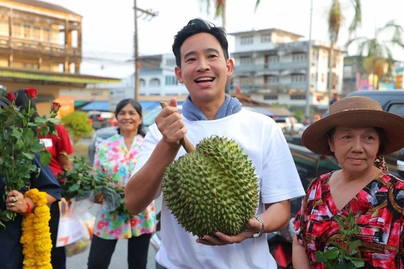 ทิม พิธา