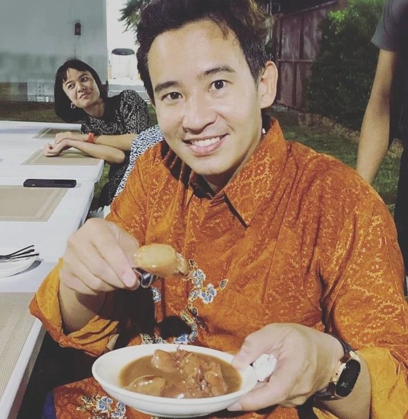 ทิม พิธา