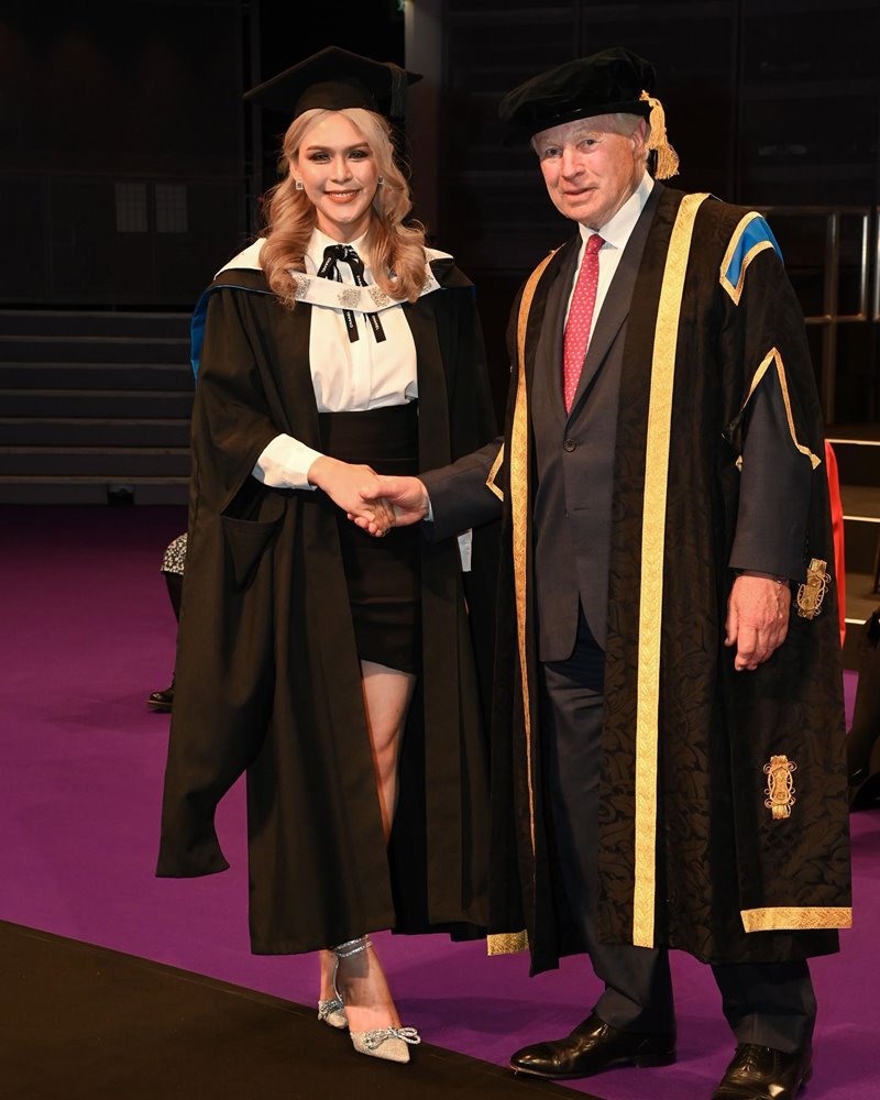 จากเด็กวัดสู่นักเรียน ป.โท เมืองนอก