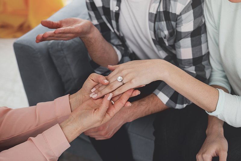 อยู่ก่อนแต่ง