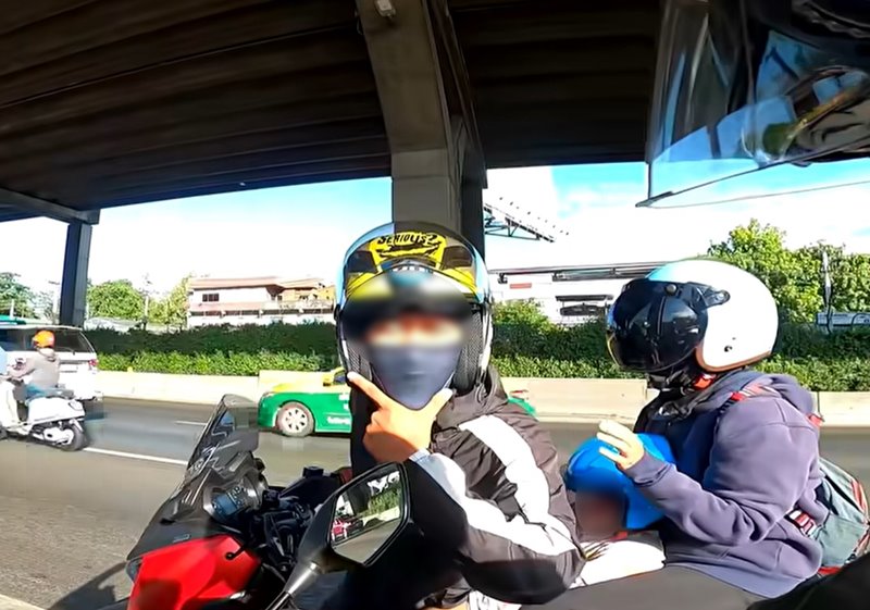 ทหารกร่าง