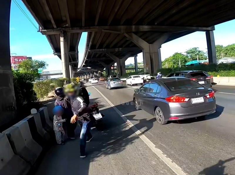 ทหารกร่าง