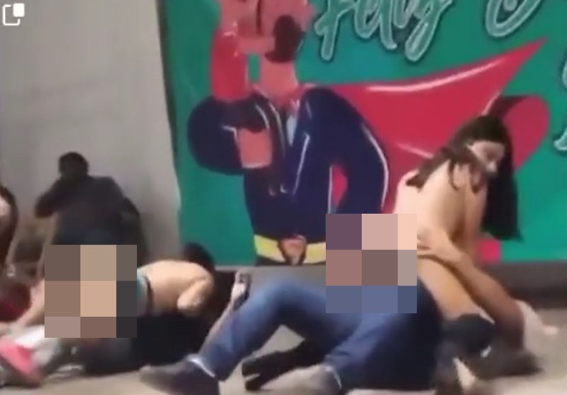 ระบำเปลื้องผ้าวันพ่อ