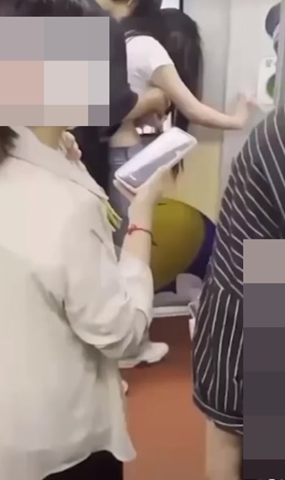 เซ็กส์ในที่สาธารณะ