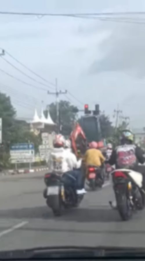 แก๊งน้ำไม่อาบ