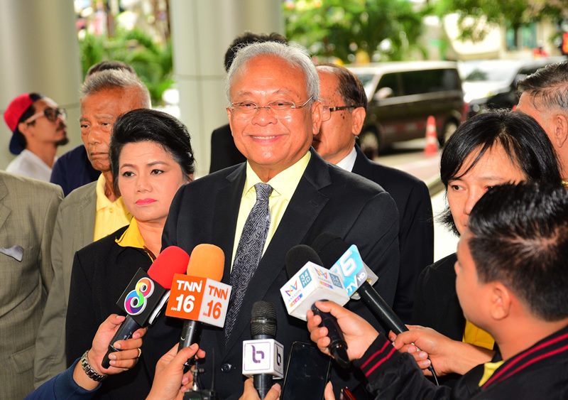 สุเทพ เทือกสุบรรณ