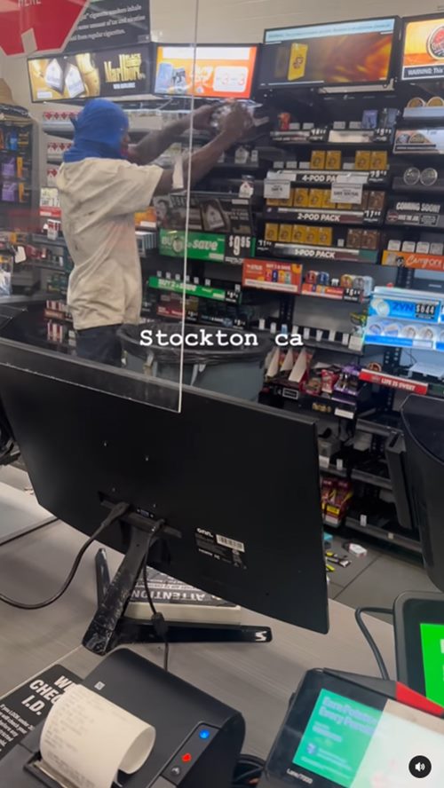 โจรปล้นเซเว่น