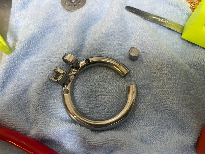 ห่วงเหล็กรัดอวัยวะเพศ