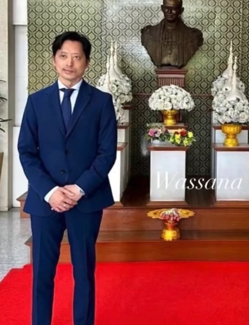 ท่านอ่อง นพ.จักรีวัชร วิวัชรวงศ์