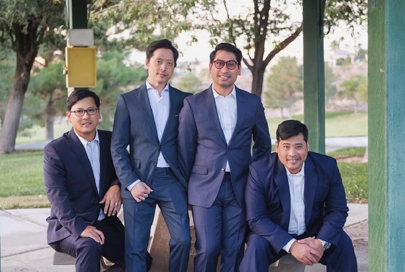 ท่านอ่อง นพ.จักรีวัชร วิวัชรวงศ์