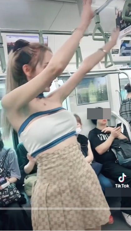 คนไทยเซิ้งบนรถไฟญี่ปุ่น