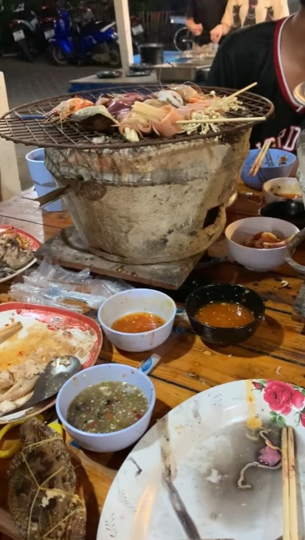 ลูกค้าโวยร้านอาหาร