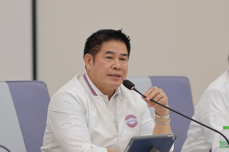 ธรรมนัส พรหมเผ่า