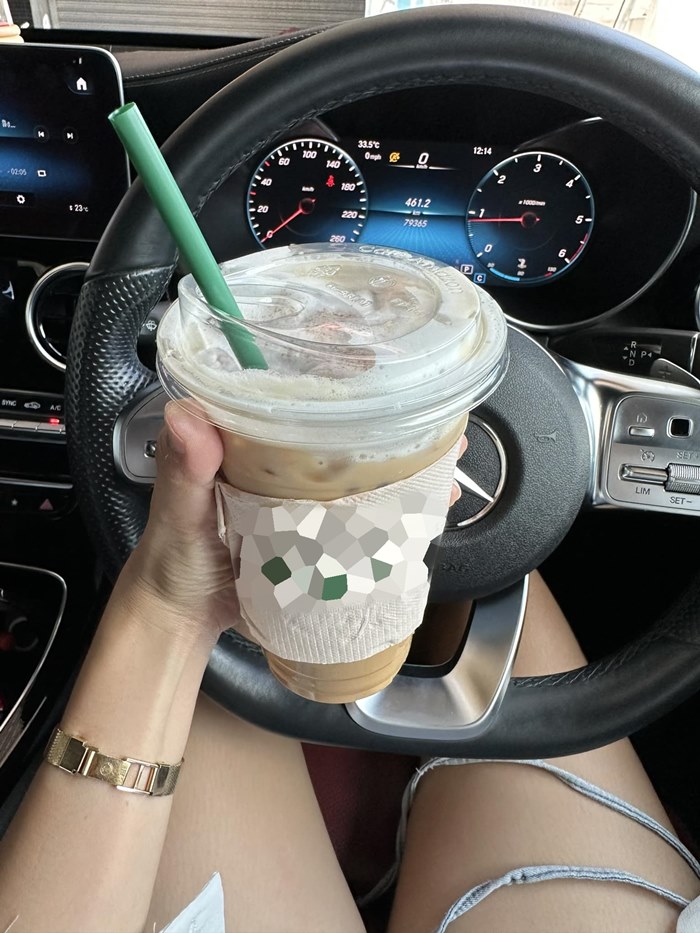 สั่งลาเต้ได้คาปูชิโน่