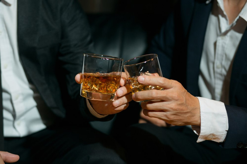 ดวลเหล้า