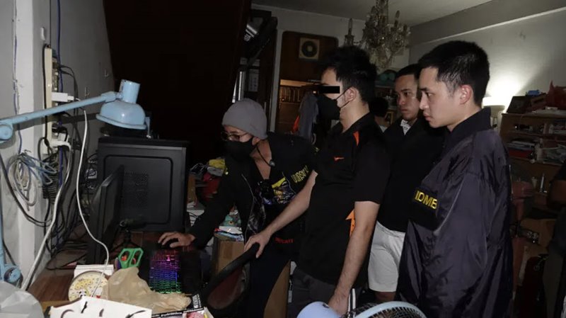 ไตเติ้ล แอบถ่ายใต้กระโปรง