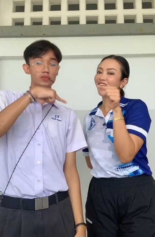 ครูเรียกธนกร