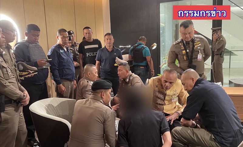 ชาดา ไทยเศรษฐ์