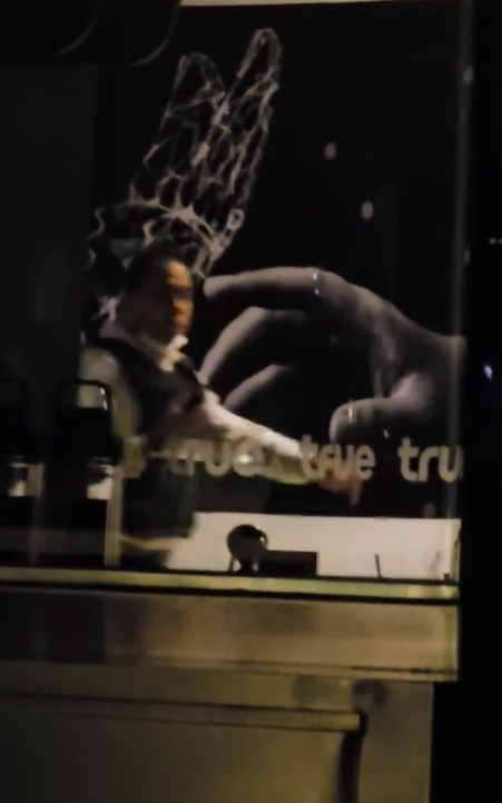 กราดยิงพารากอน