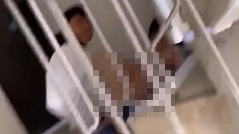 นักเรียนมีเซ็กซ์ที่โรงเรียน