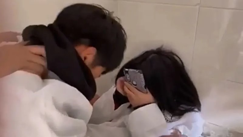 นักเรียนมีเซ็กซ์ที่โรงเรียน