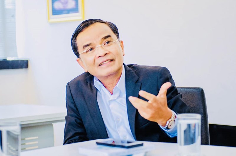 นิพิฏฐ์ อินทรสมบัติ