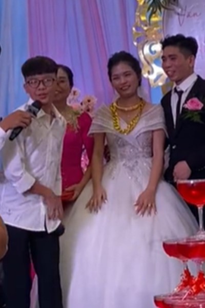 ของขวัญแต่งงานจากน้องชาย