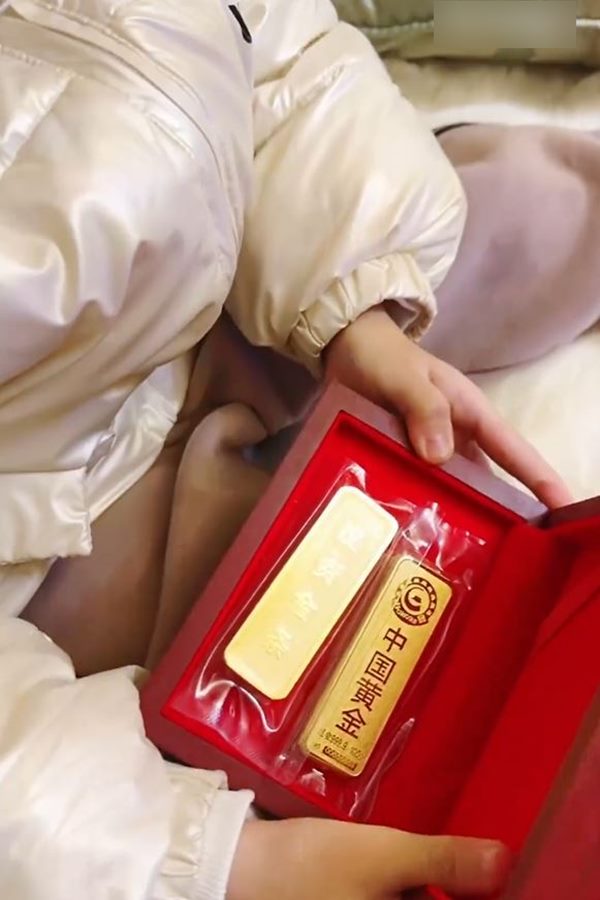 เด็กให้ทองสู่ขอสาว