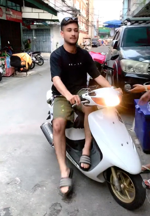 ชนท้ายรถ