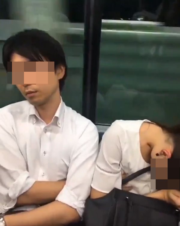 ลวนลามผู้หญิง