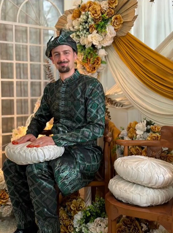 เจ้าบ่าวแต่งงานคนเดียว