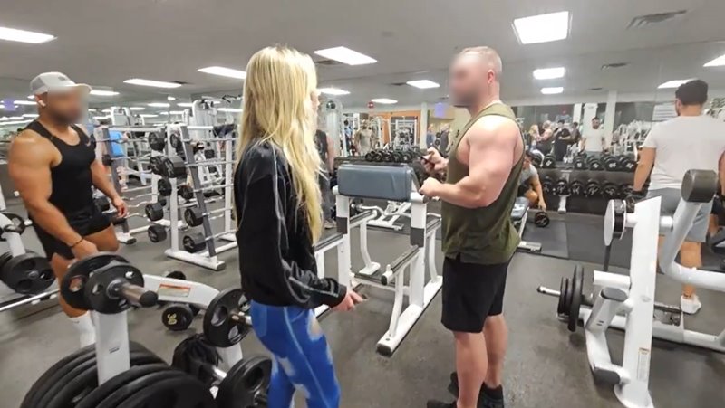 แต่งตัวโป๊