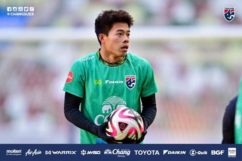 บุ๊ค เอกนิษฐ์ ปัญญา