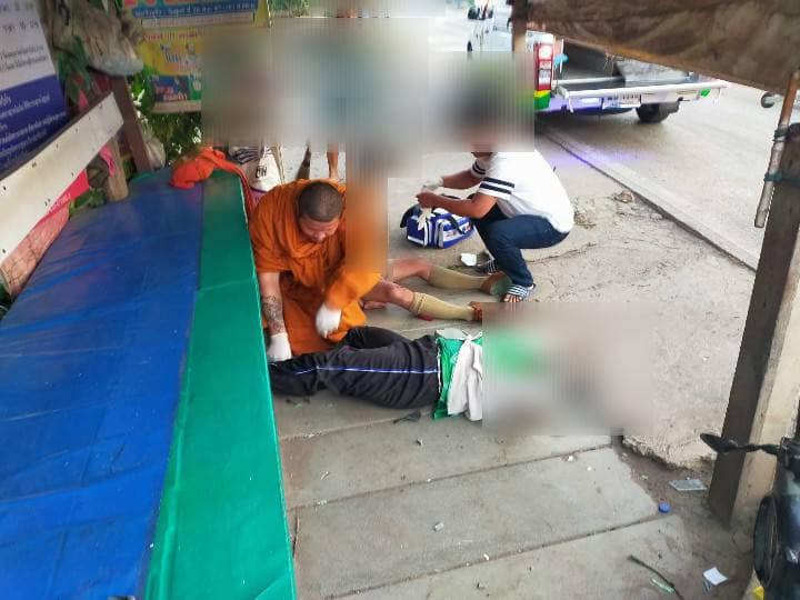 พระสงฆ์ช่วยคน