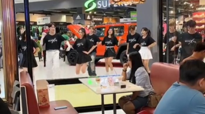 เซอร์ไพรส์ขอแต่งงาน