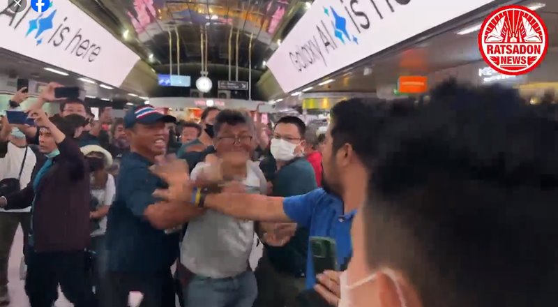 ศปปส. ปะทะ ตะวัน ทะลุวัง