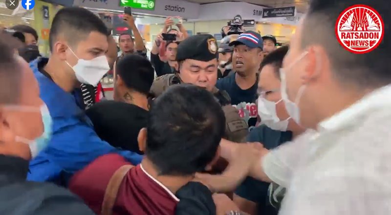 ศปปส. ปะทะ ตะวัน ทะลุวัง